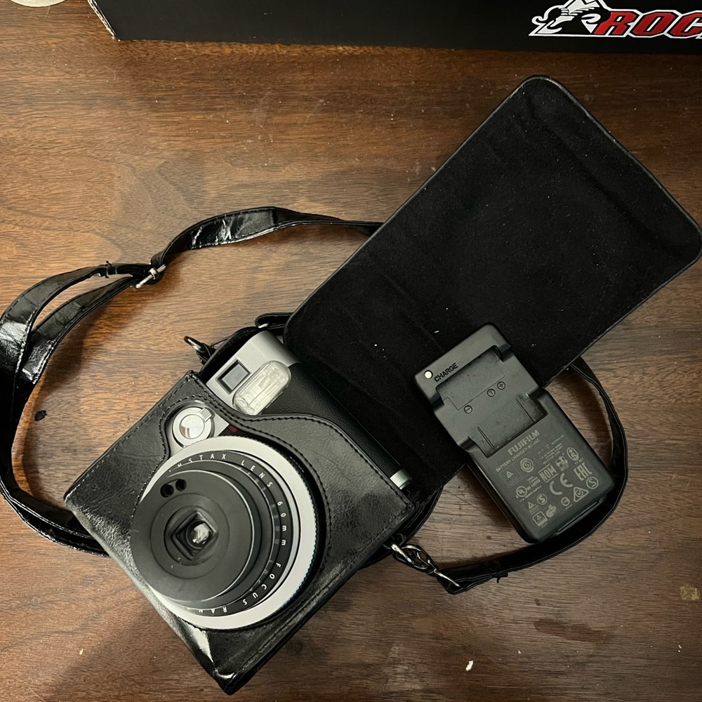 Fujifilm NeoClassic Mini 90 Instant Film Camera with accessories